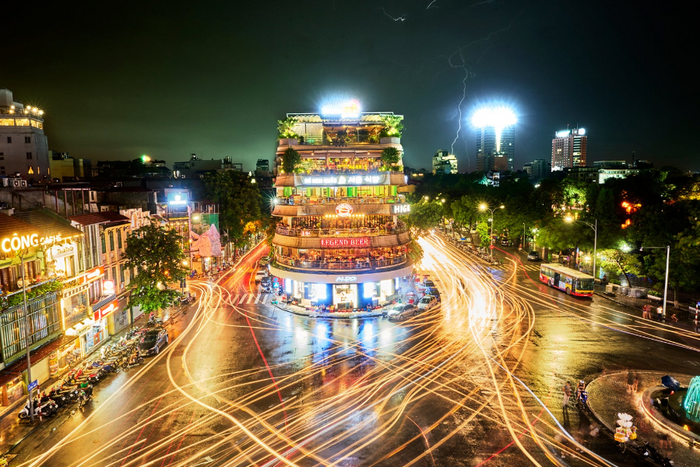 Hanoi at night